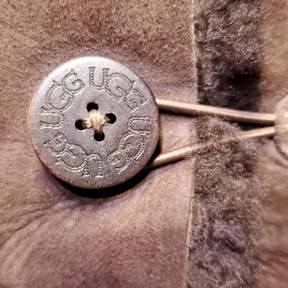 UGG Bailey tall button boots - Picture 2 of 8